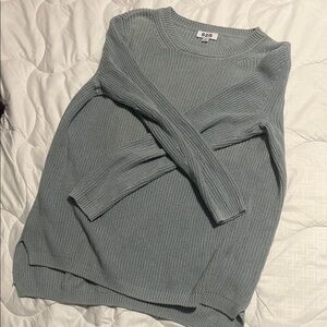 525 Women's green Gray Sweater size small